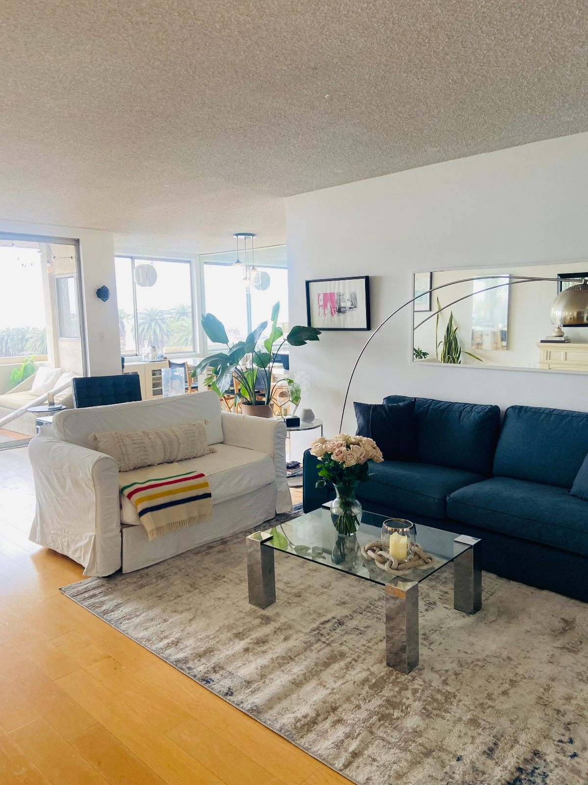 Vintage Runyon Hollywood Penthouse w/Panoramic Views - Photo 2