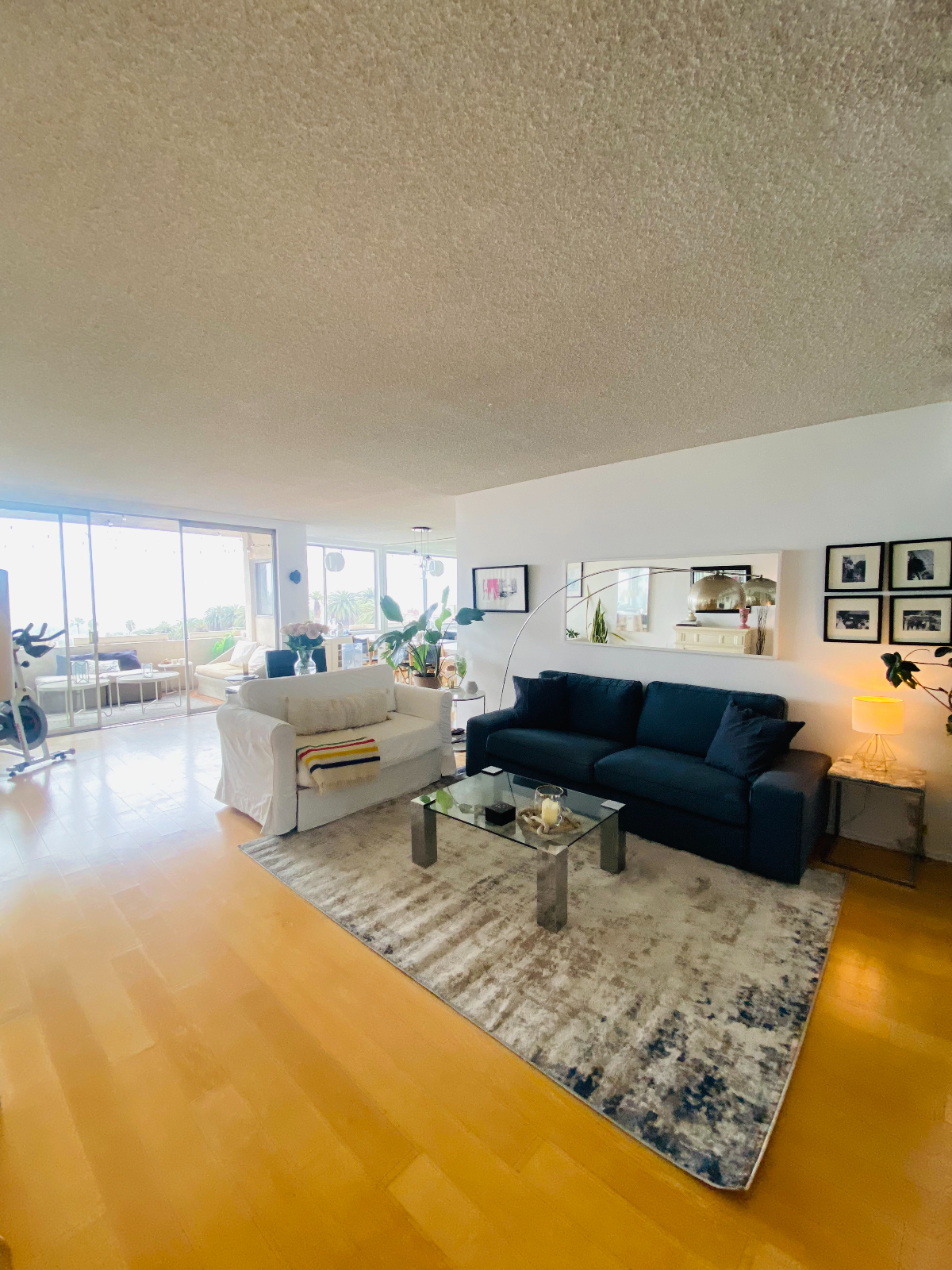 Vintage Runyon Hollywood Penthouse w/Panoramic Views - Photo 1