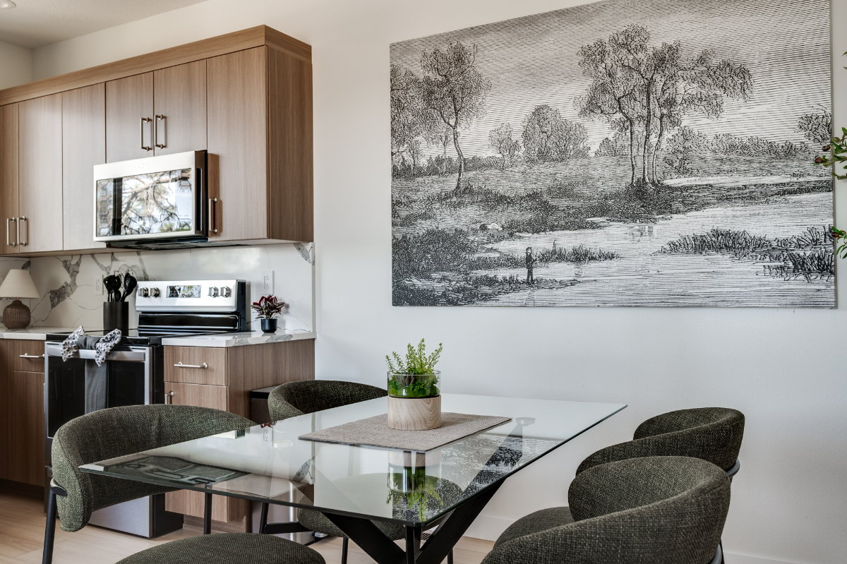 Modern 2BR/2.5BA & Garage / Walk to Old Mill, Ideal for Travel Nurses & Remote Workers - Photo 6