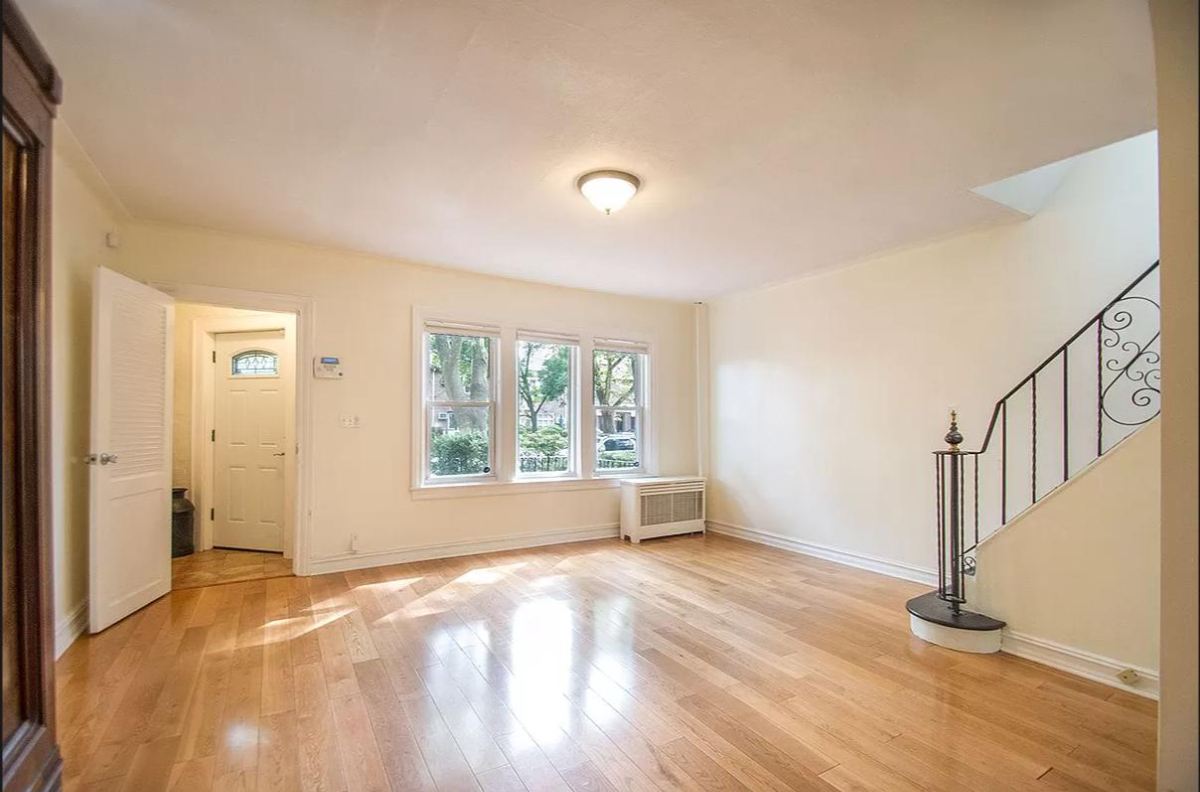 Forest Hills House - Photo 2