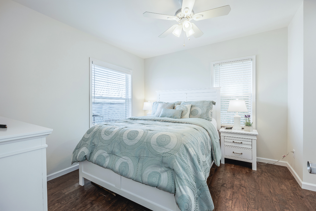 Completely Remodeled Luxury Seneca Lake Front Home Close To Hospitals Hobart College and Fantasti - Photo 5