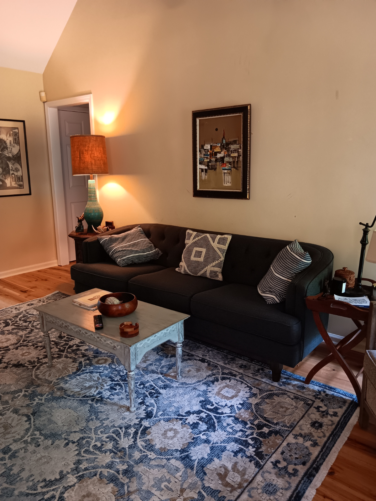 Quiet, great location - Photo 3