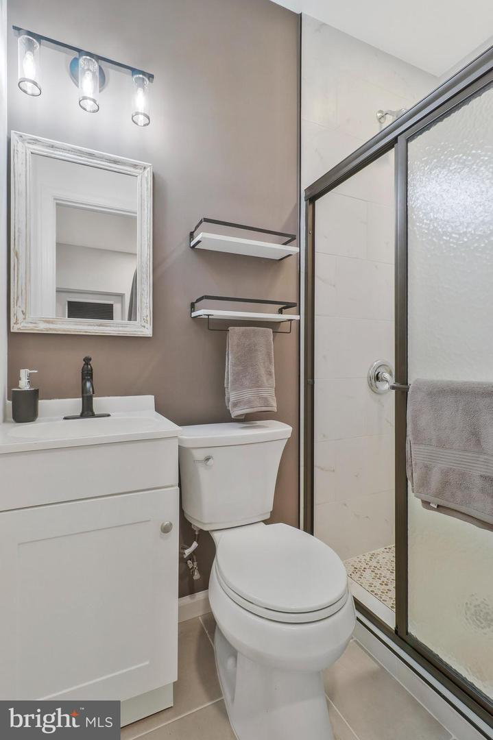 Bright 2BR/1BA - Flexible Leases, Central Location - Photo 4
