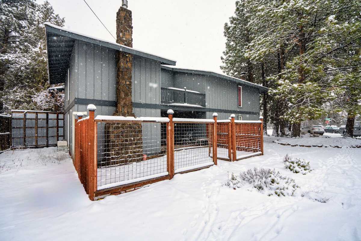 Cozy mid-century luxury near Downtown - Photo 1