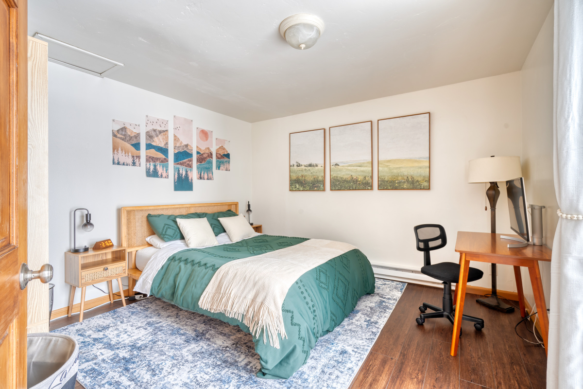 Cozy mid-century luxury near Downtown - Photo 2