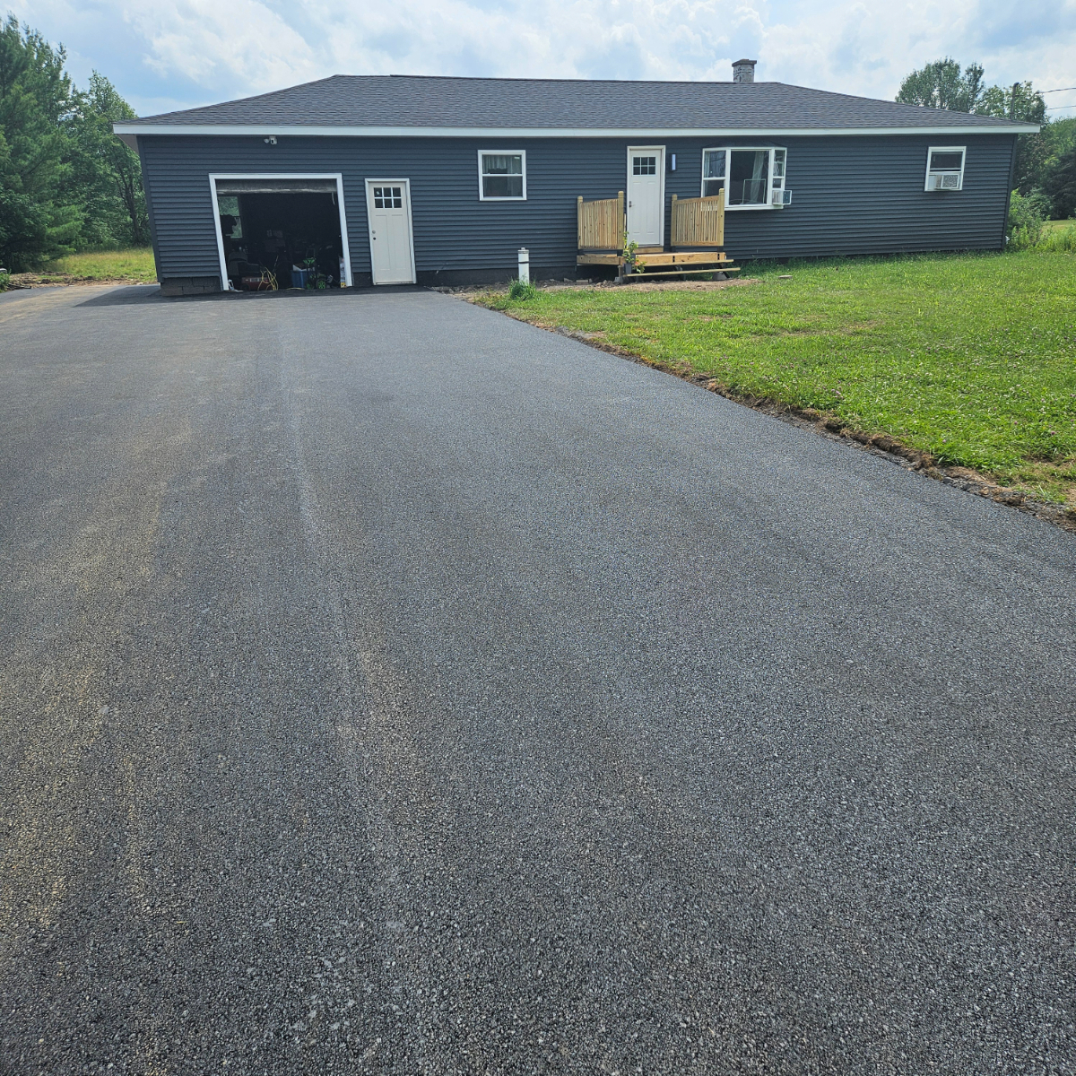 3  bedroom ranch located in Westmoreland - Photo 2