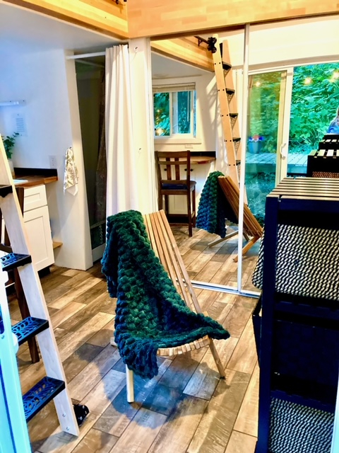 Charming Treehouse - Photo 2