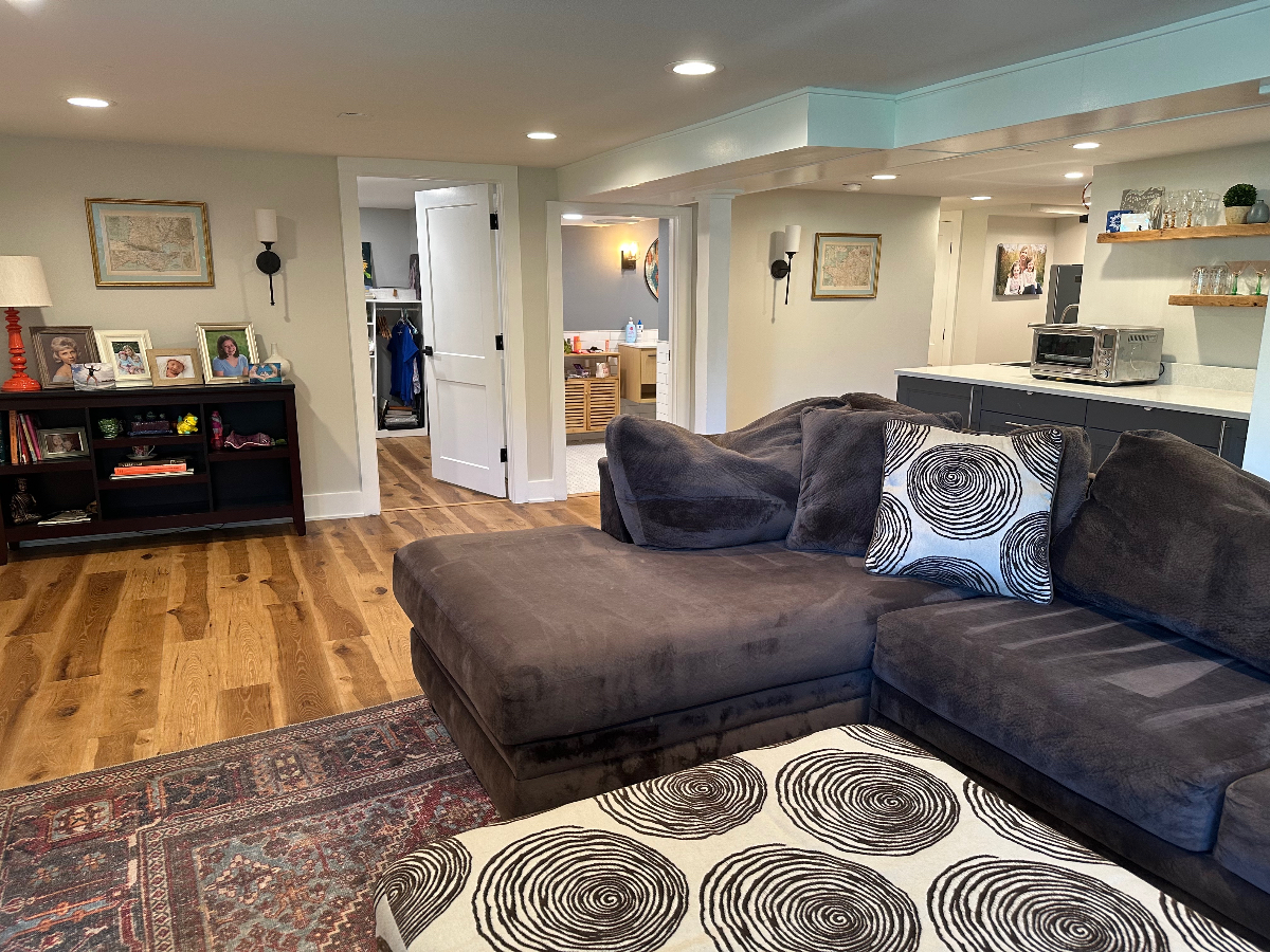 Private Room in Mid-Century Modern Wauwatosa Home - Photo 6