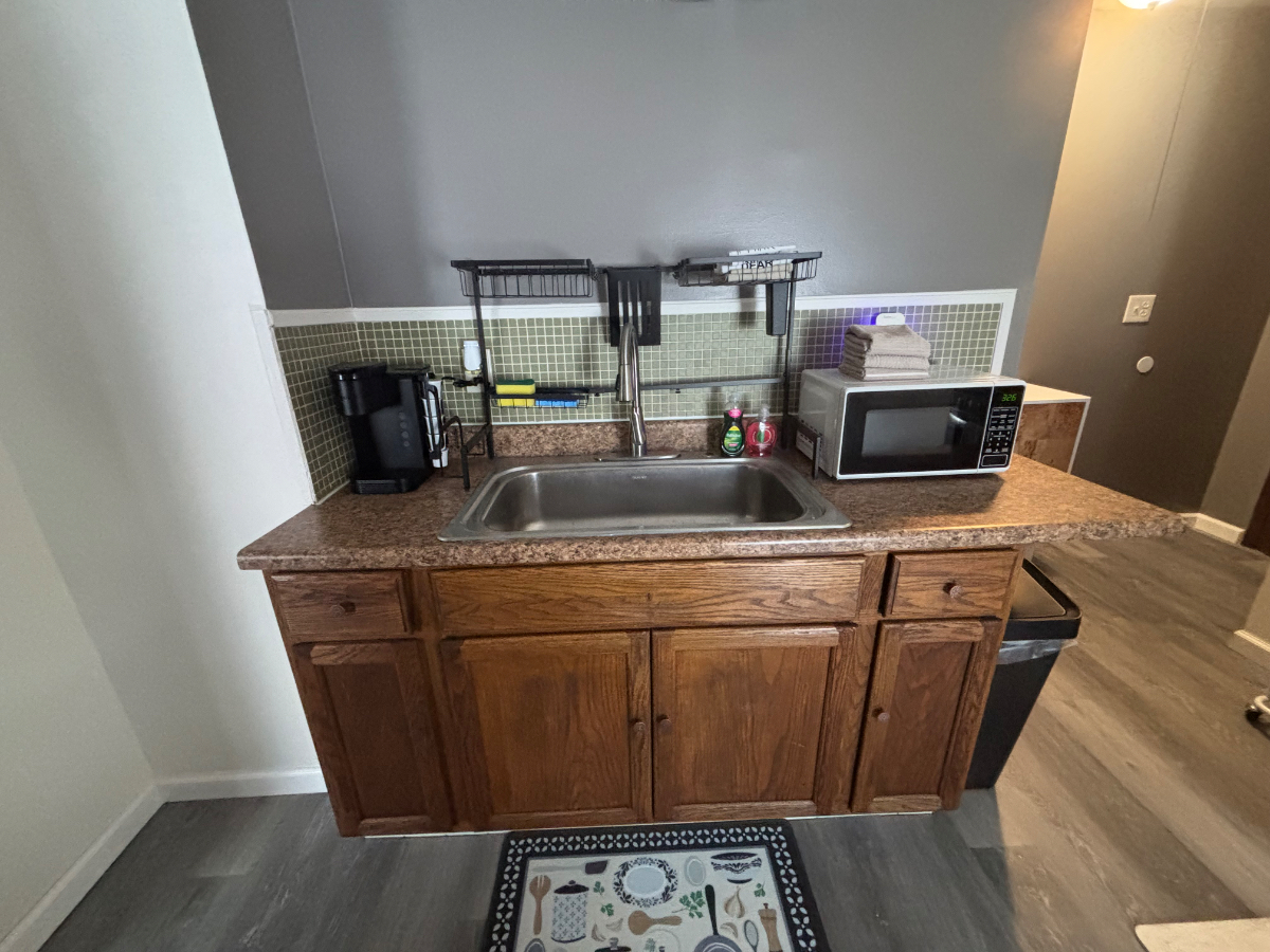 2 Bedroom - Photo 3