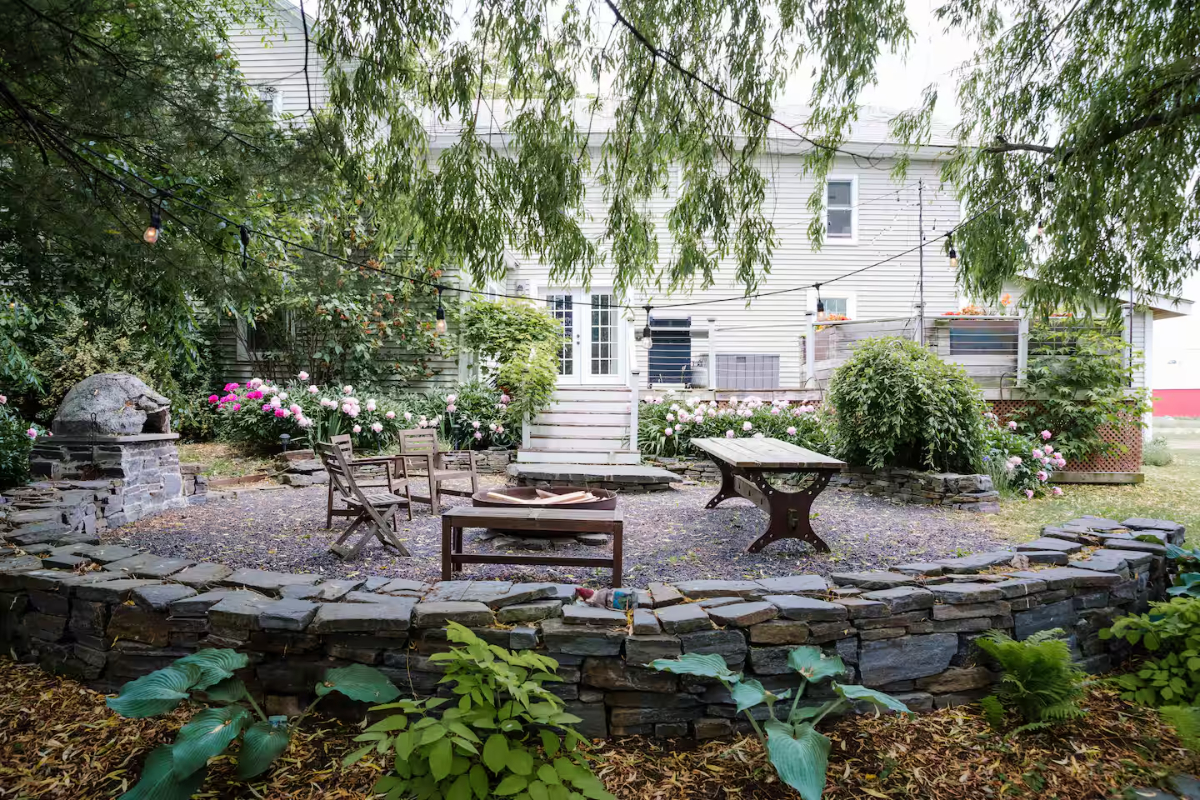 Gorgeous 1835 Farmhouse w. Lake/MTN Views - Photo 9