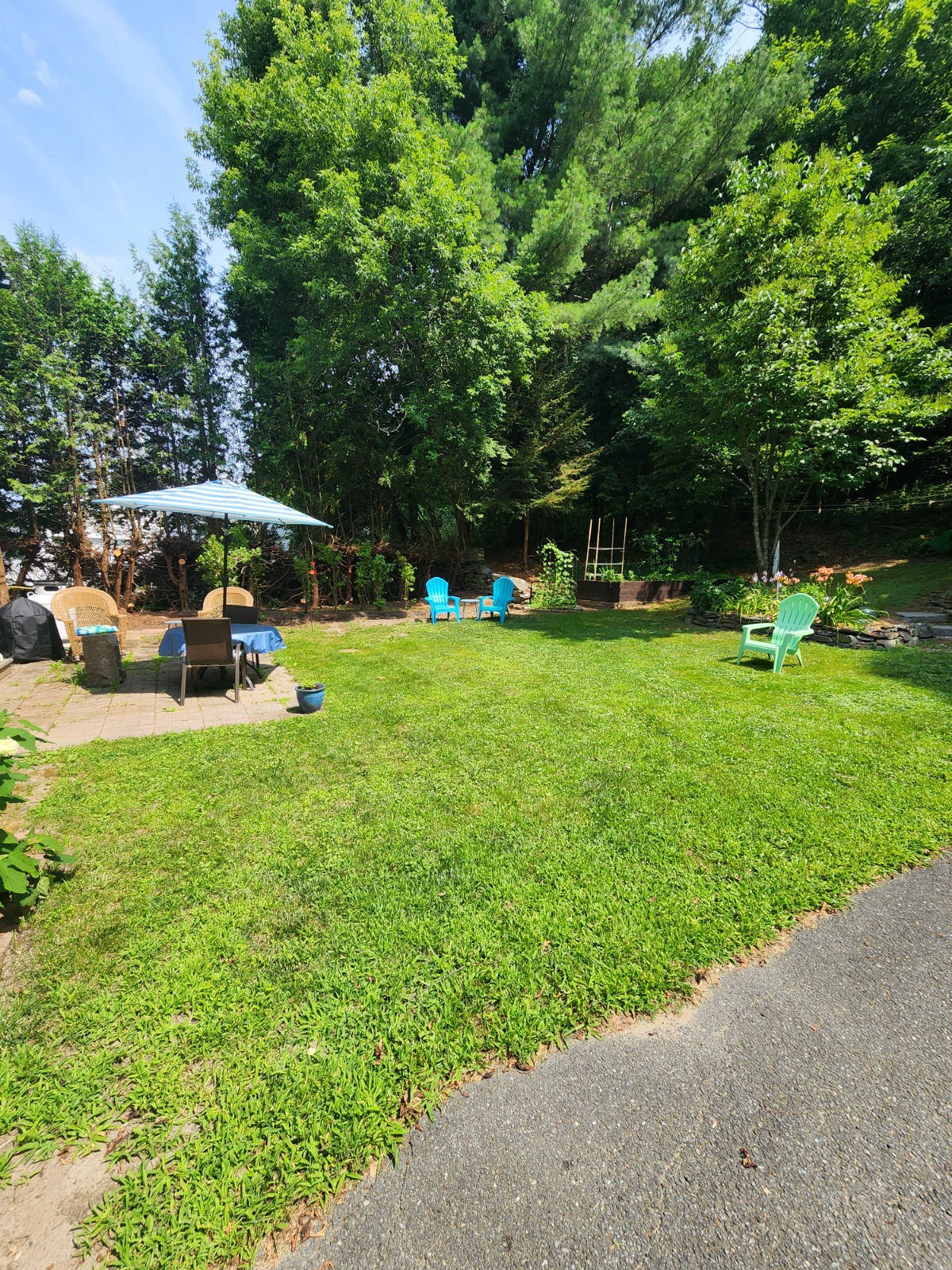 2 BR, 1 Bath Cozy Upstairs Half of House - Photo 4