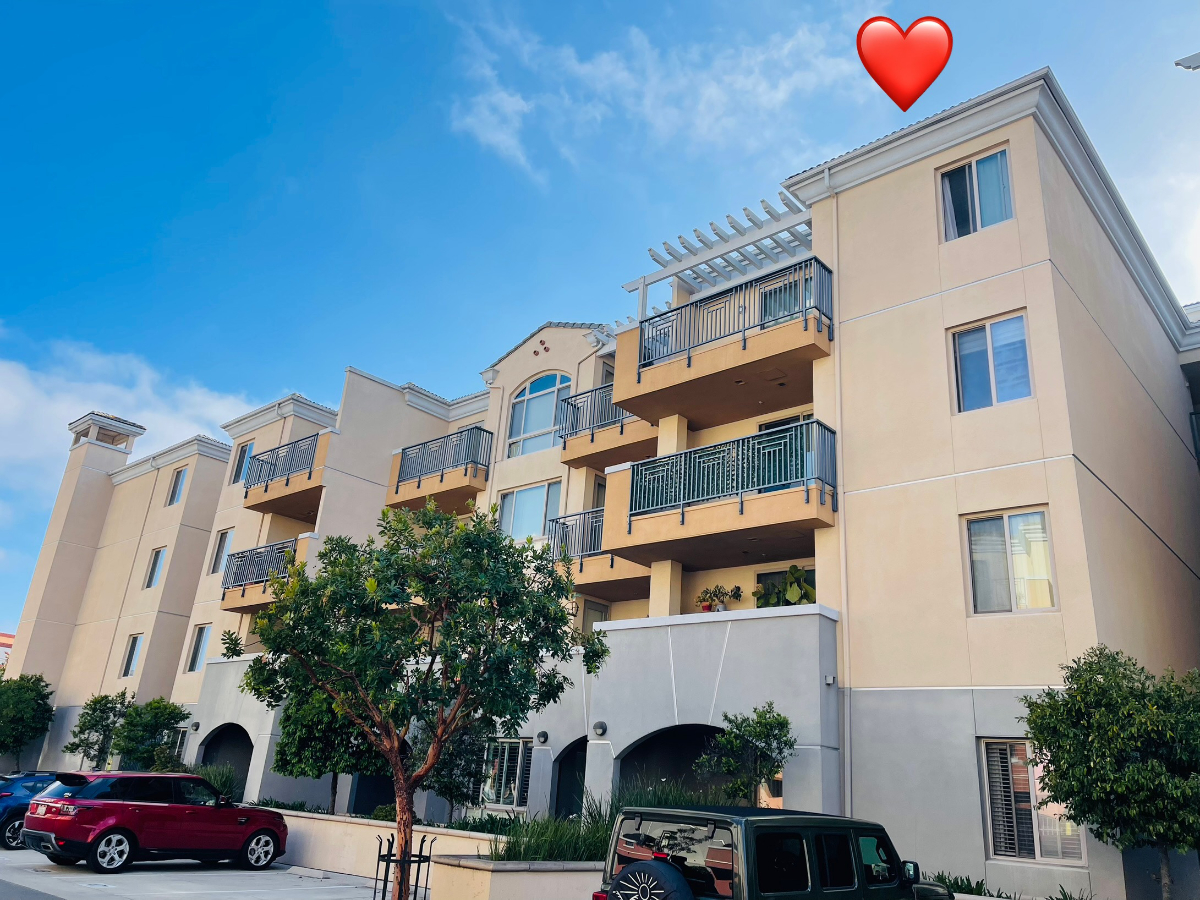 Gated Luxury Top Floor End Unit 2B1B Elevator Condo In Carmel Valley San Diego, next to Del Mar Highlands Town Center - Photo 2