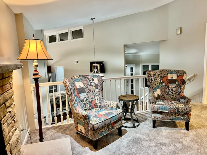 Edgewood Hills Retreat - King Bed - Photo 1
