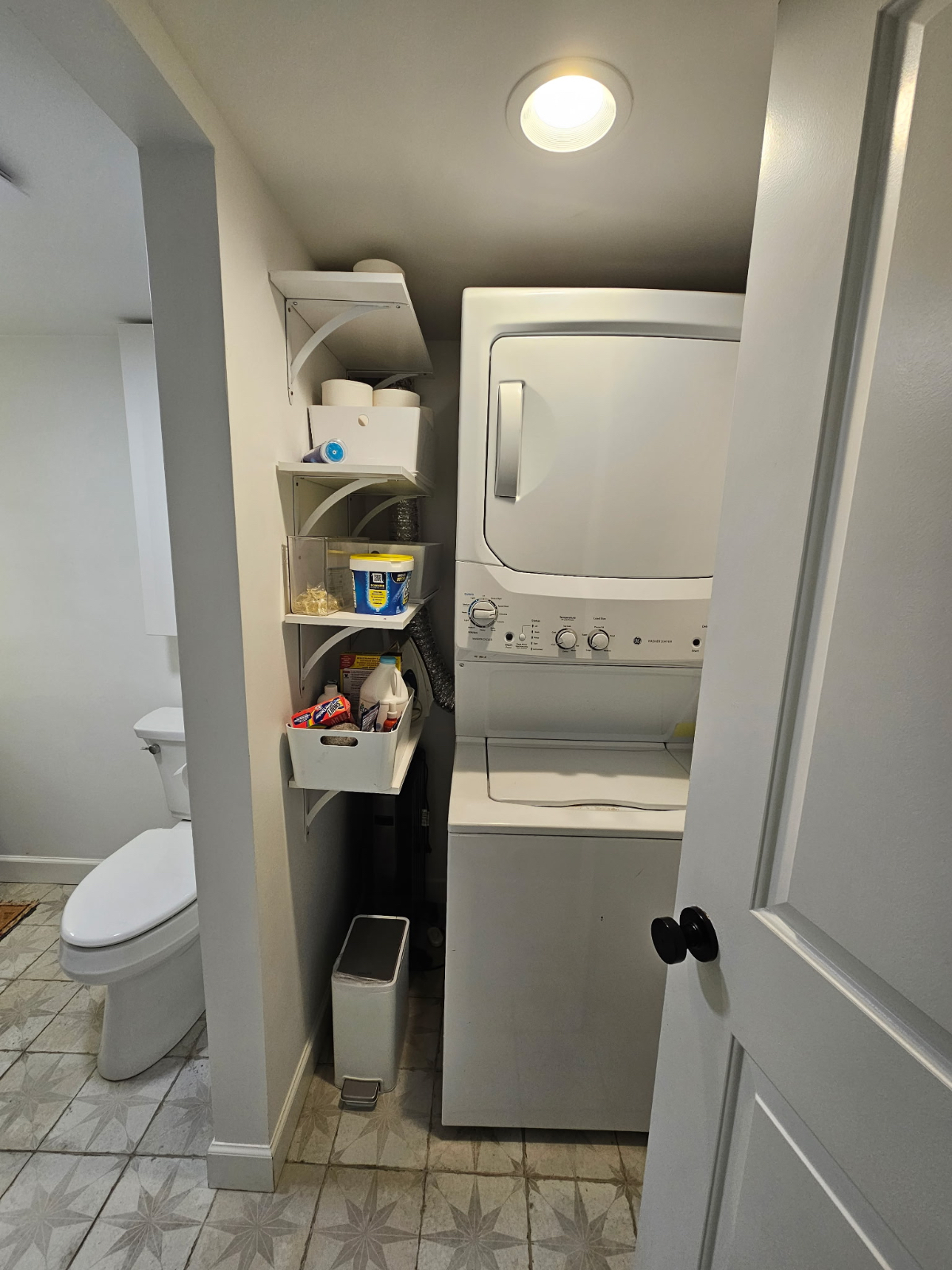 Newly renovated 1-BR English Basement - Photo 7