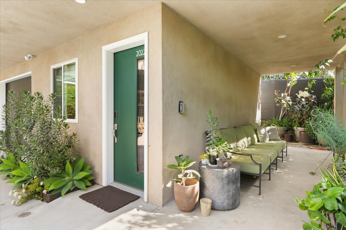 Modern ADU in Vibrant Mid-City LA - Photo 1