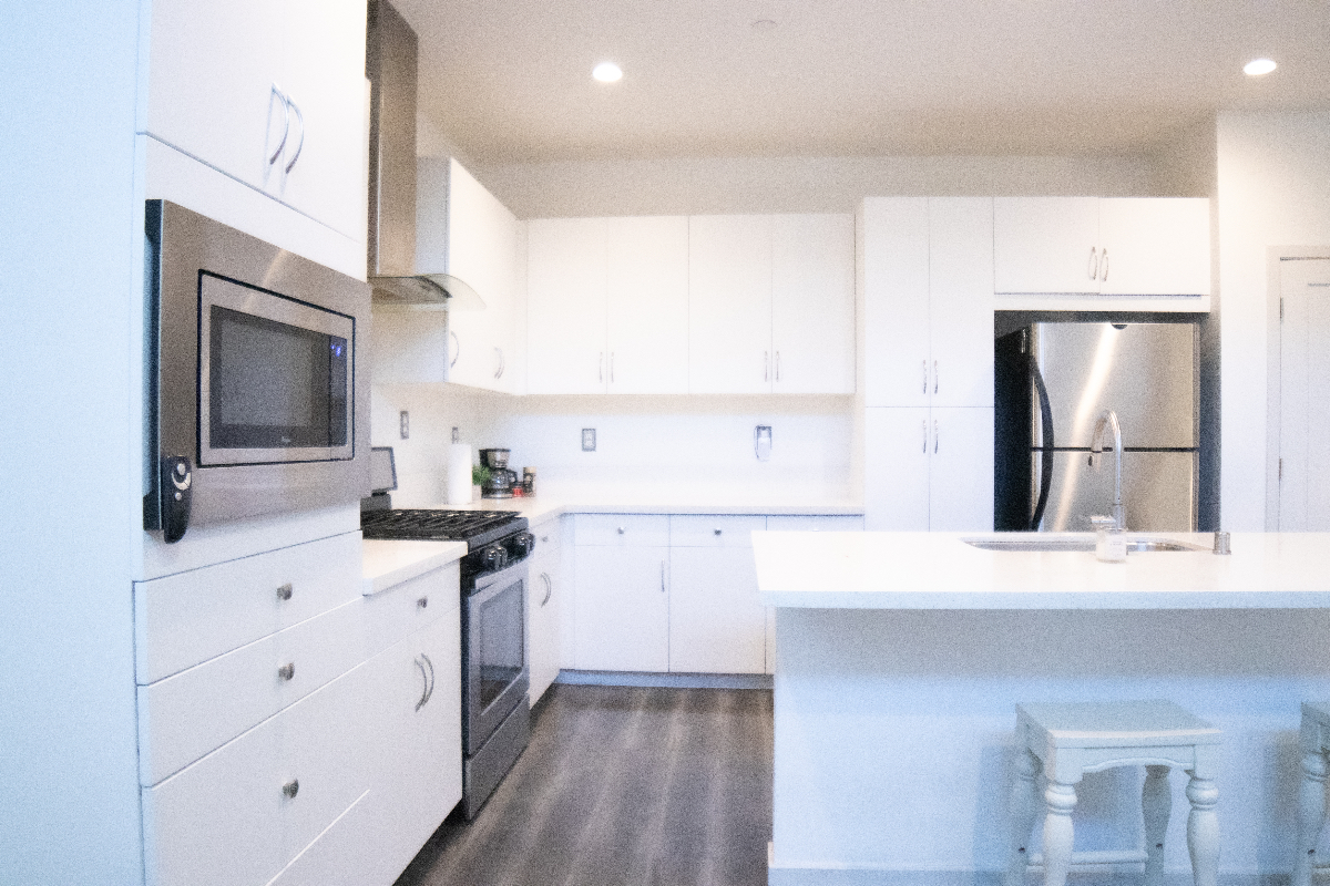 Modern Loft Style Downtown Living - Photo 4