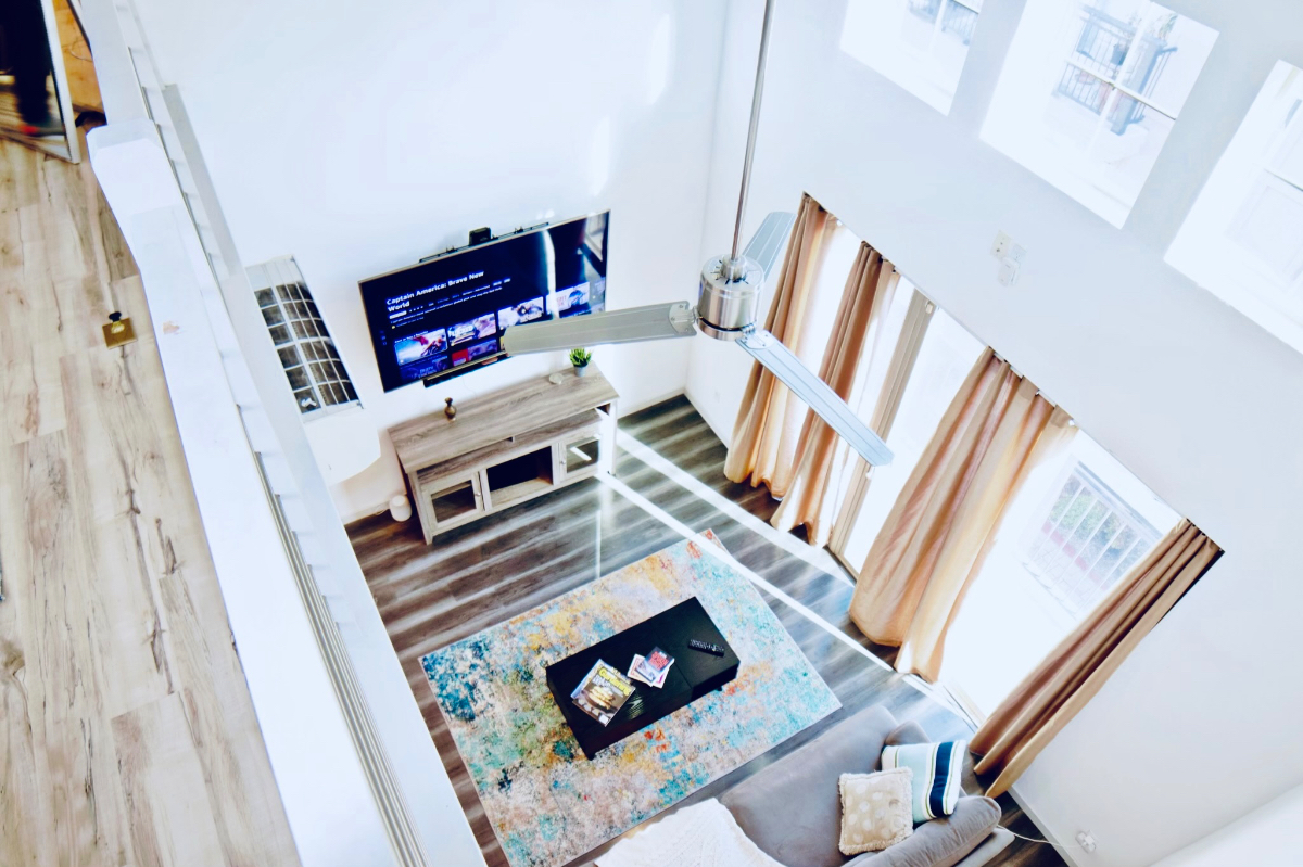 Modern Loft Style Downtown Living - Photo 5