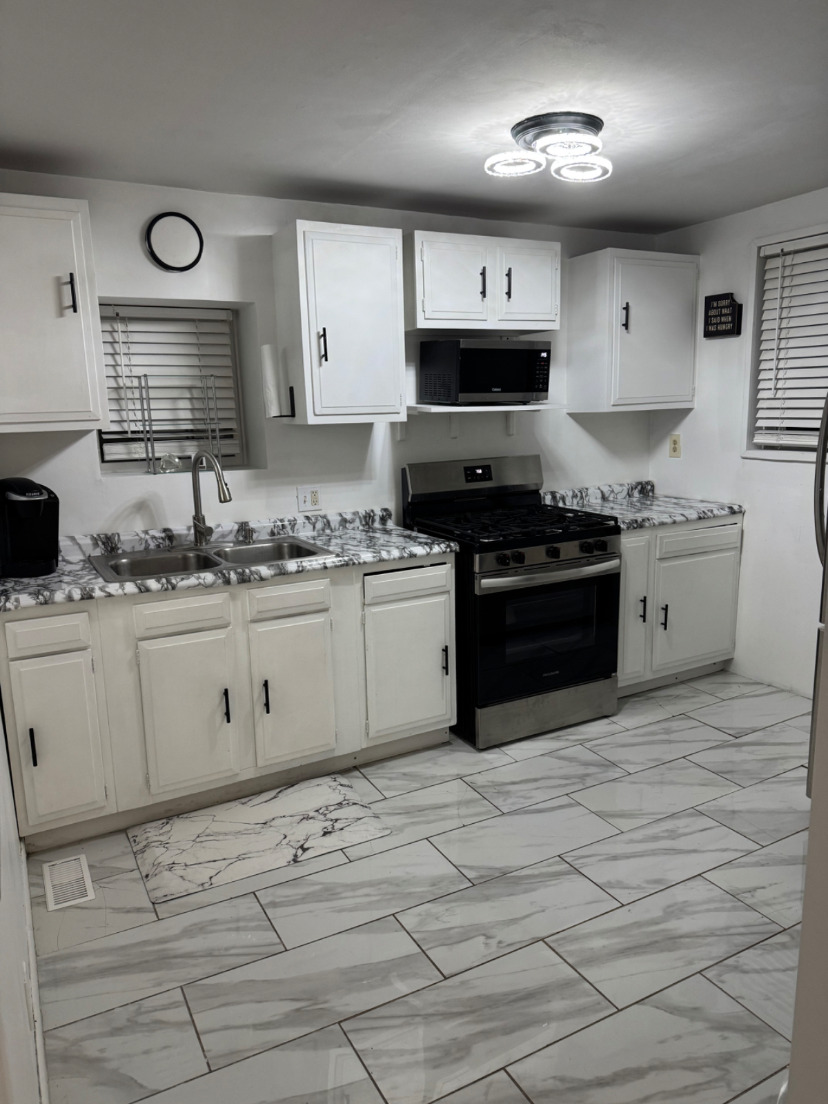 Luxurious 3 bedroom spacious house - Photo 3