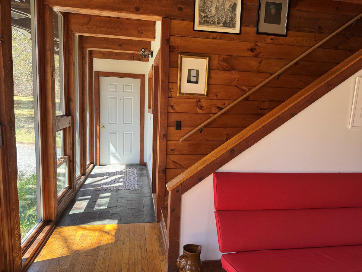 Private Wooded Modern Lakeside Home near Rhinebeck - Photo 5