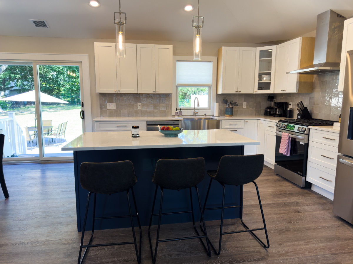 The Osprey House - Furnished 3BR/2BA, Near Schools, Hospitals & LIRR Transit - Photo 5