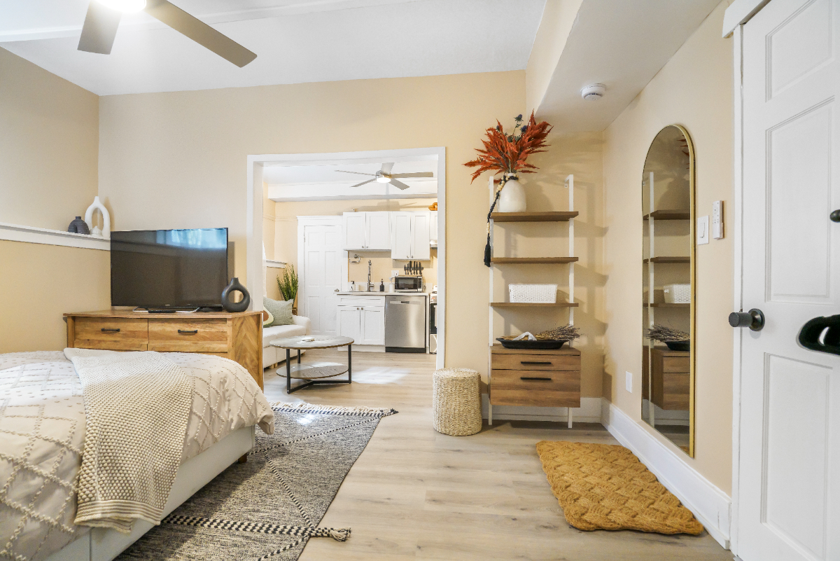 Furnished Venice Beach Living - Steps to the Ocean - Photo 1