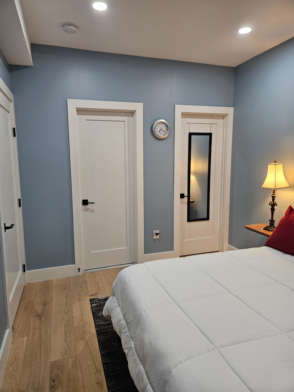 Move-In Ready DC Condo - Fully Furnished and Flexible Lease - Photo 9