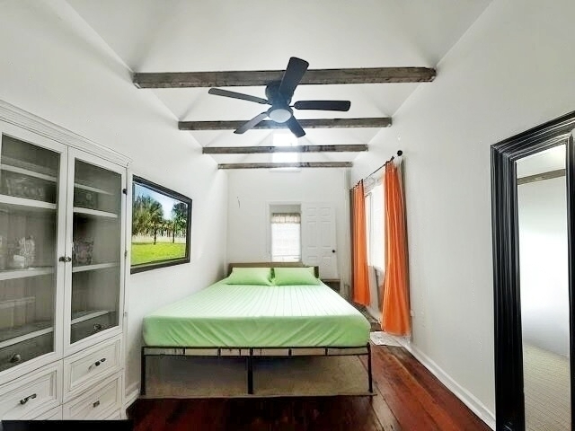 Cozy Charleston charm with furnished rooms - Photo 2