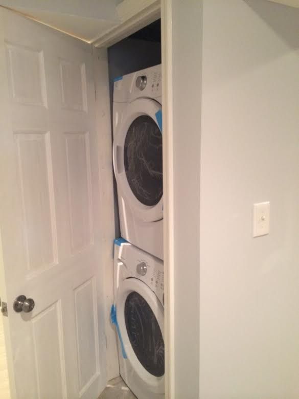2022 4726 St NW - Renovated BSM Apt w/separate HVAC, unit, W/D - Photo 8