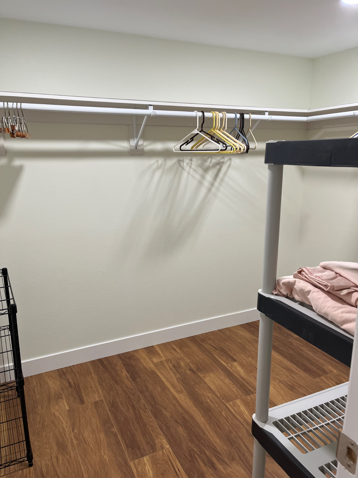 Furnished Apartment in Gillette Wyoming - Photo 9