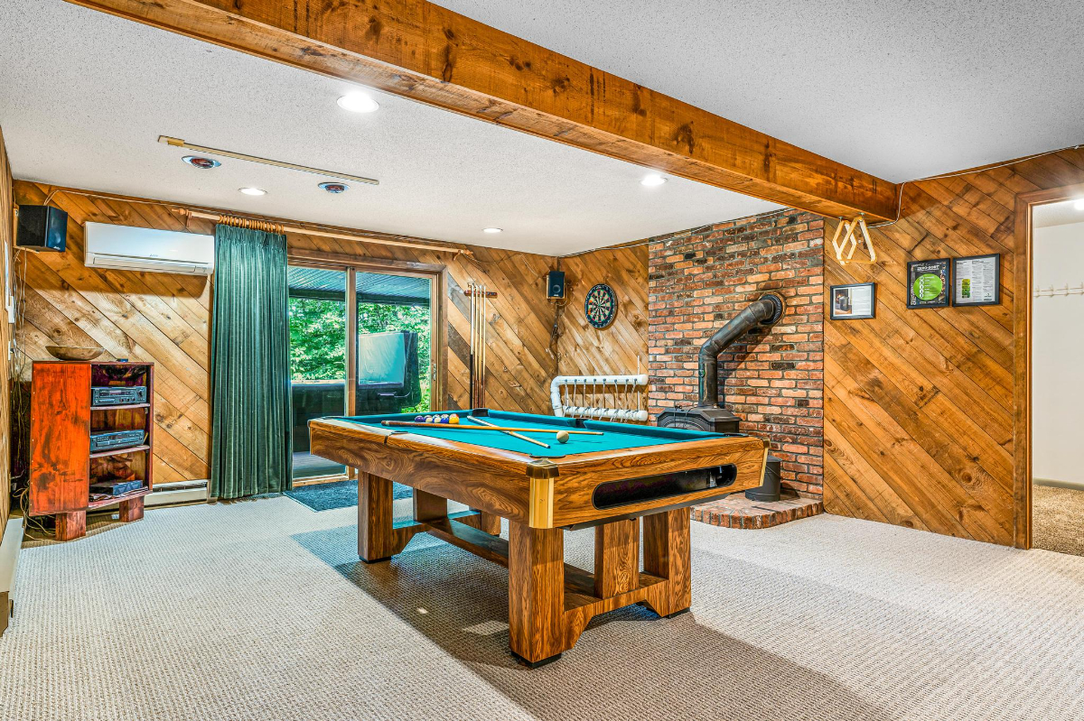 Prime Killington Proximity with Sauna, Hot Tub, and Game Room - Photo 7