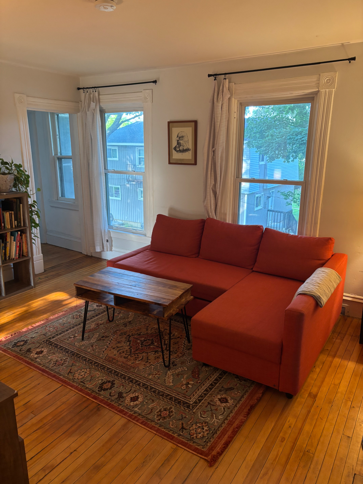 Upper level 2 bedroom apartment in heart of Madison - Photo 3