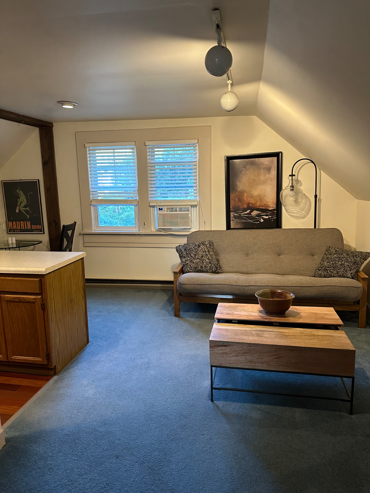 1 BDRM Park Ave Apartment (Separate Unit/Entrance) - Photo 6