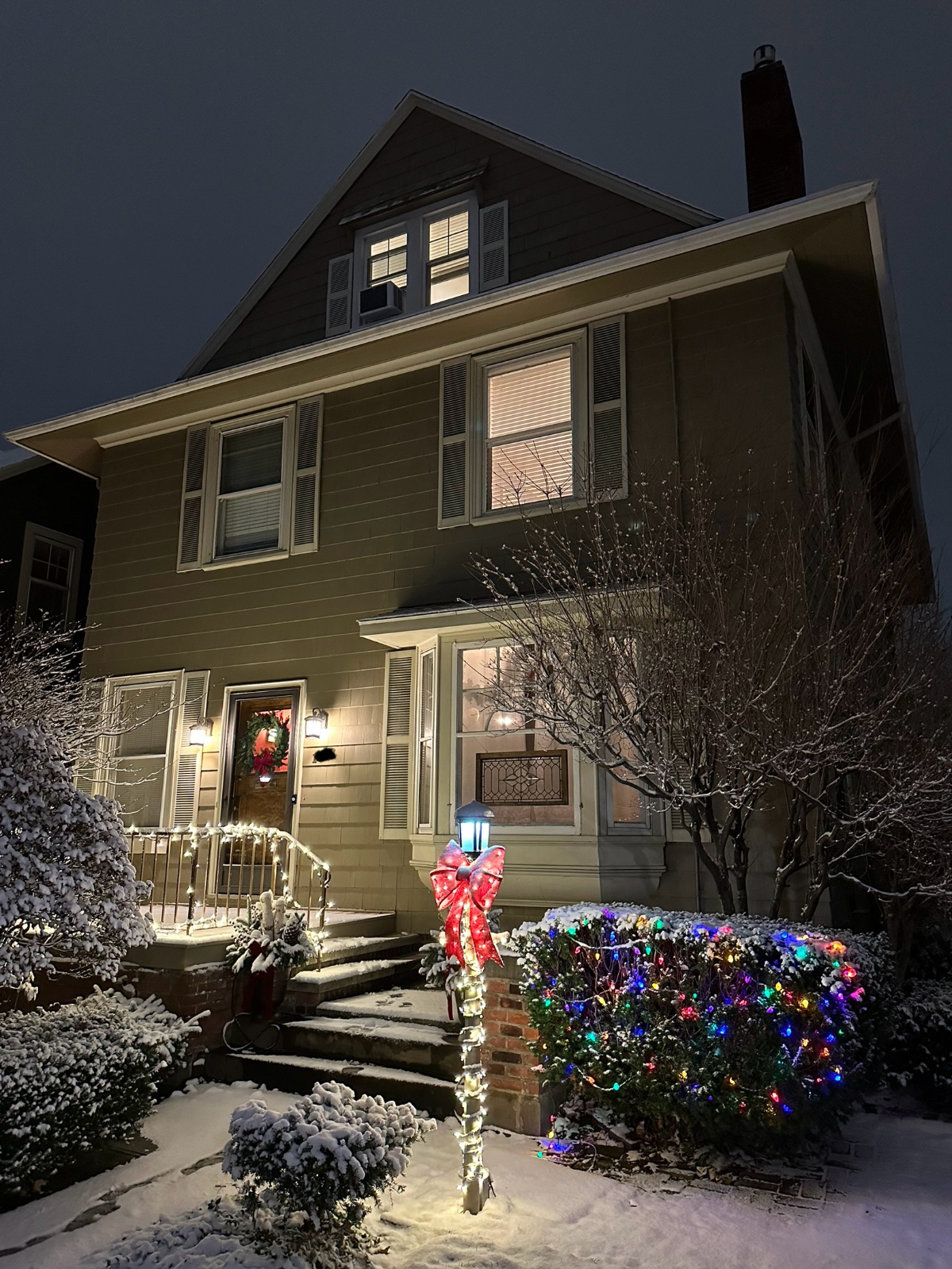 1 BDRM Park Ave Apartment (Separate Unit/Entrance) - Photo 11