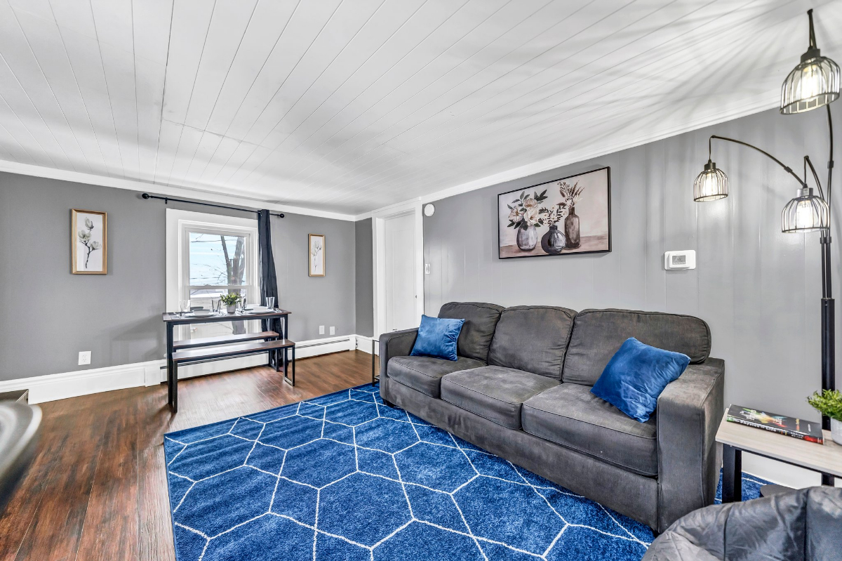 Hamburg 2BR with Free Parking, 9 Min to Highmark Stadium & Ford Plant - Photo 10