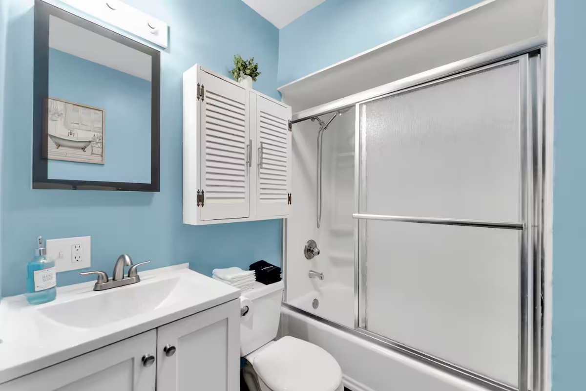 Hamburg 2BR with Free Parking, 9 Min to Highmark Stadium & Ford Plant - Photo 11