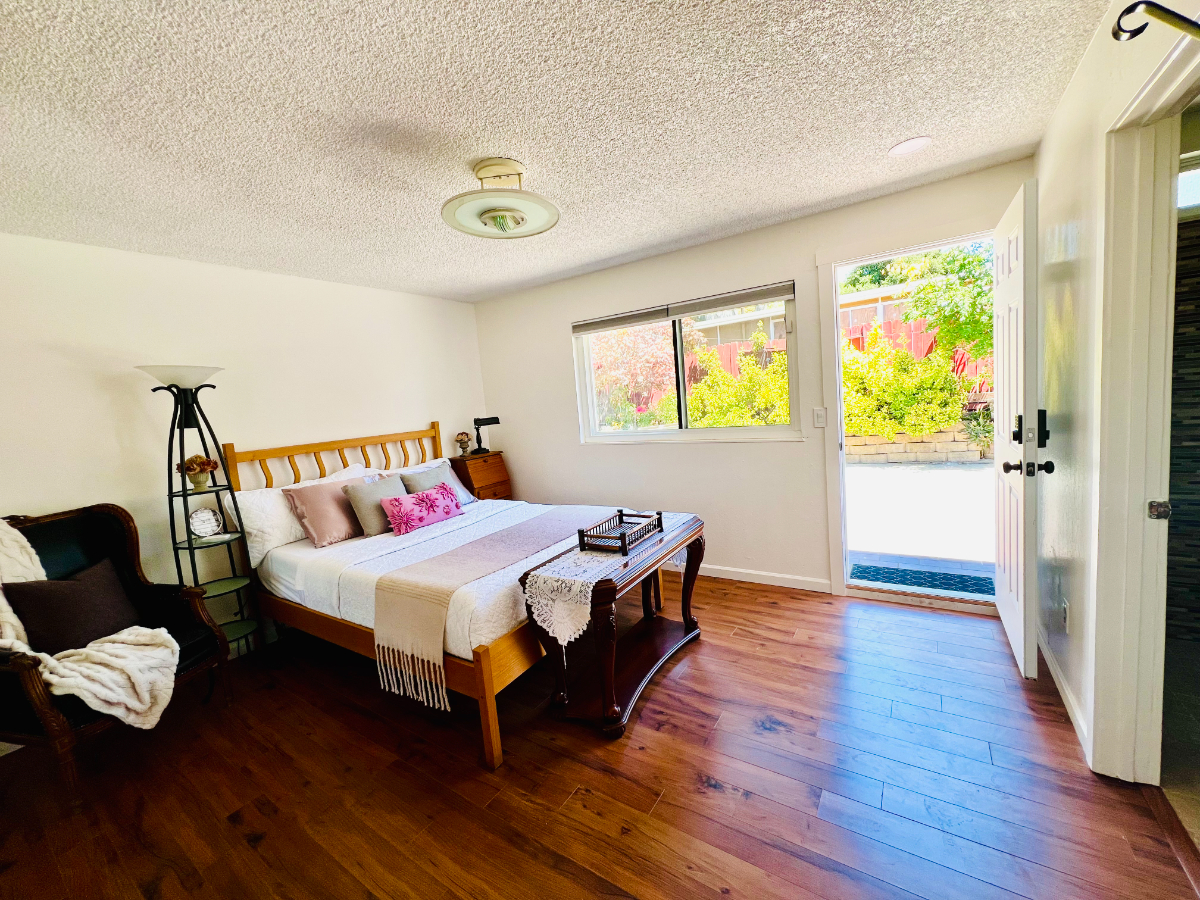 Modern, Peaceful Studio in Vallejo with Private Entrance & All Utilities Included - Photo 2
