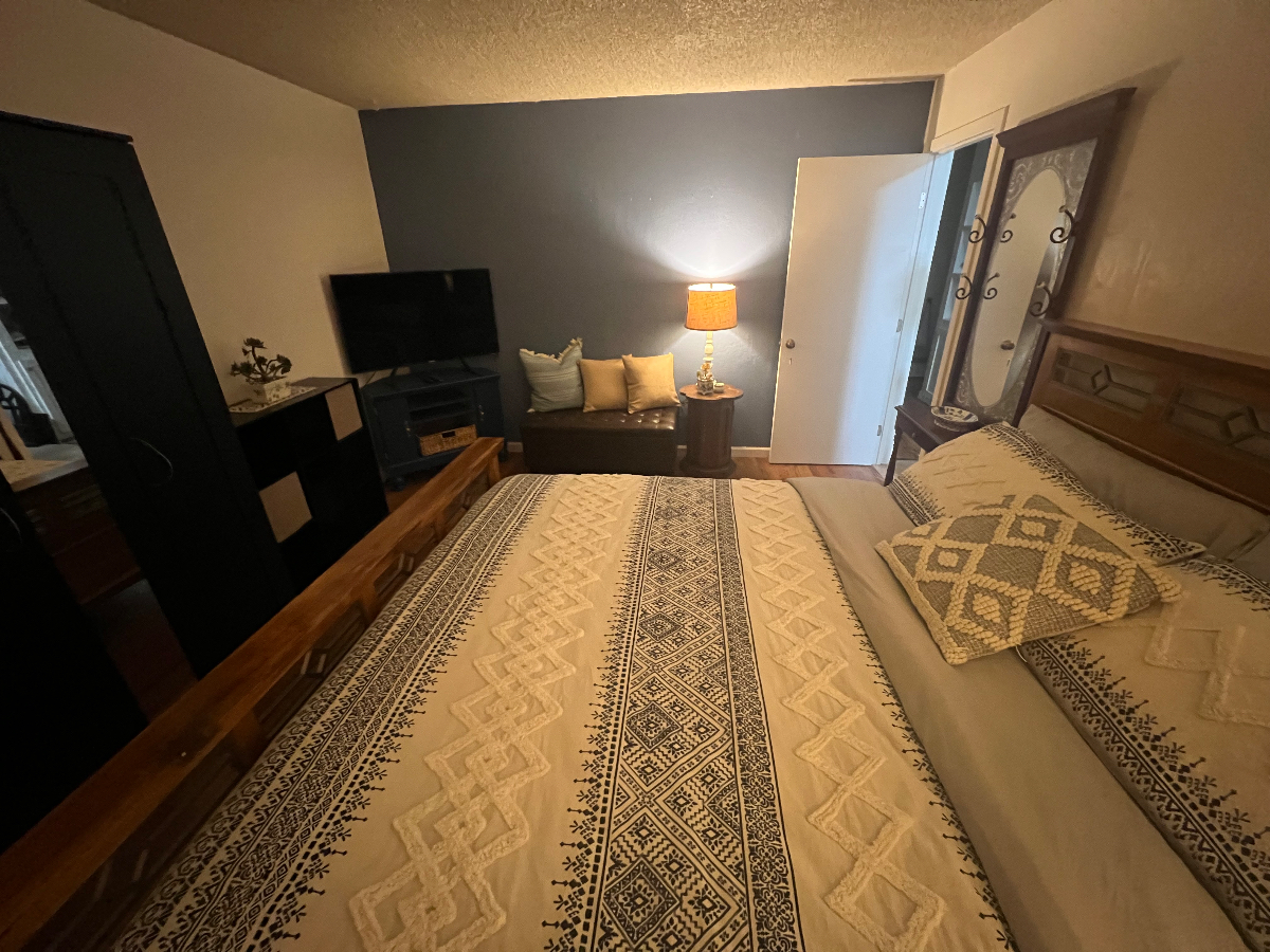 Modern, Peaceful Studio in Vallejo with Private Entrance & All Utilities Included - Photo 6