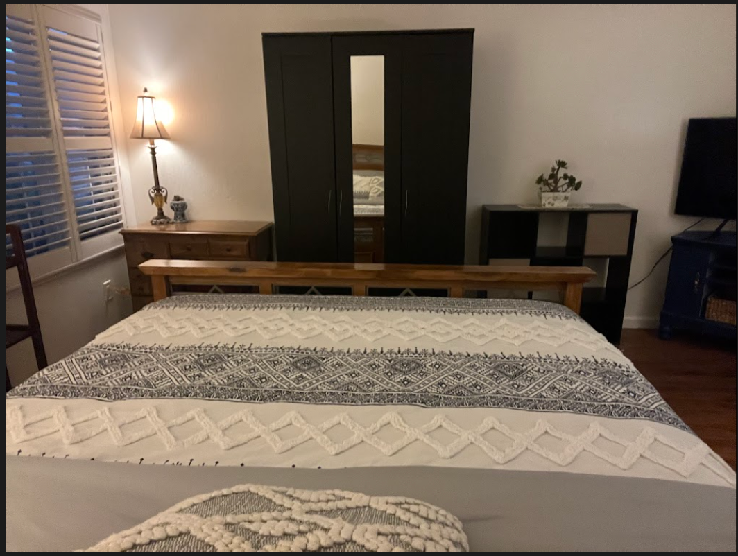 Modern, Peaceful Studio in Vallejo with Private Entrance & All Utilities Included - Photo 5