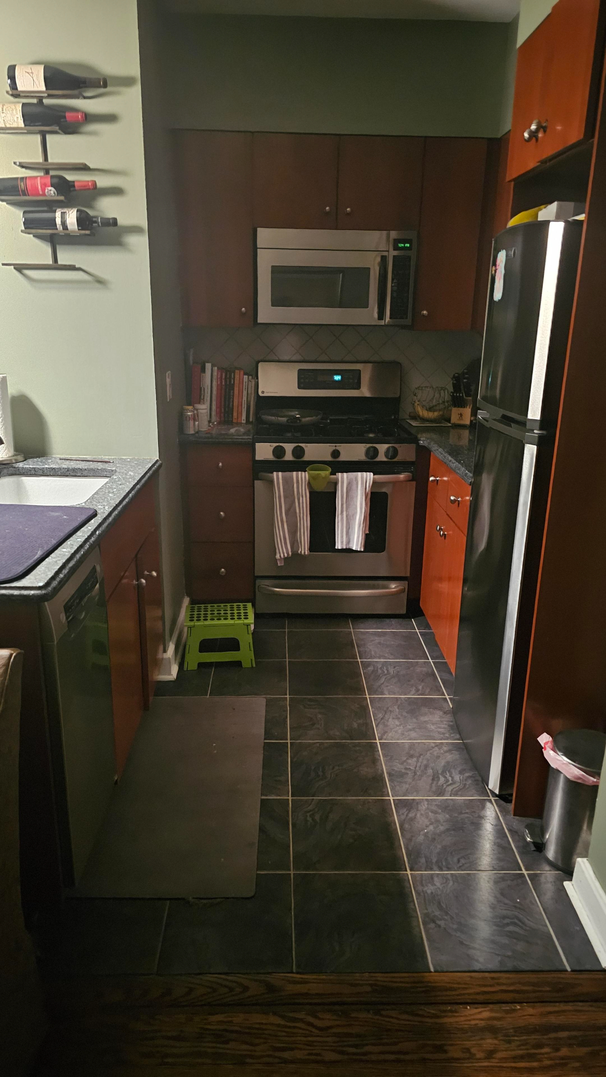 Spacious Furnished 1BR in Prime Murray Hill - Utilities Included, Steps from Grand Central - Photo 3