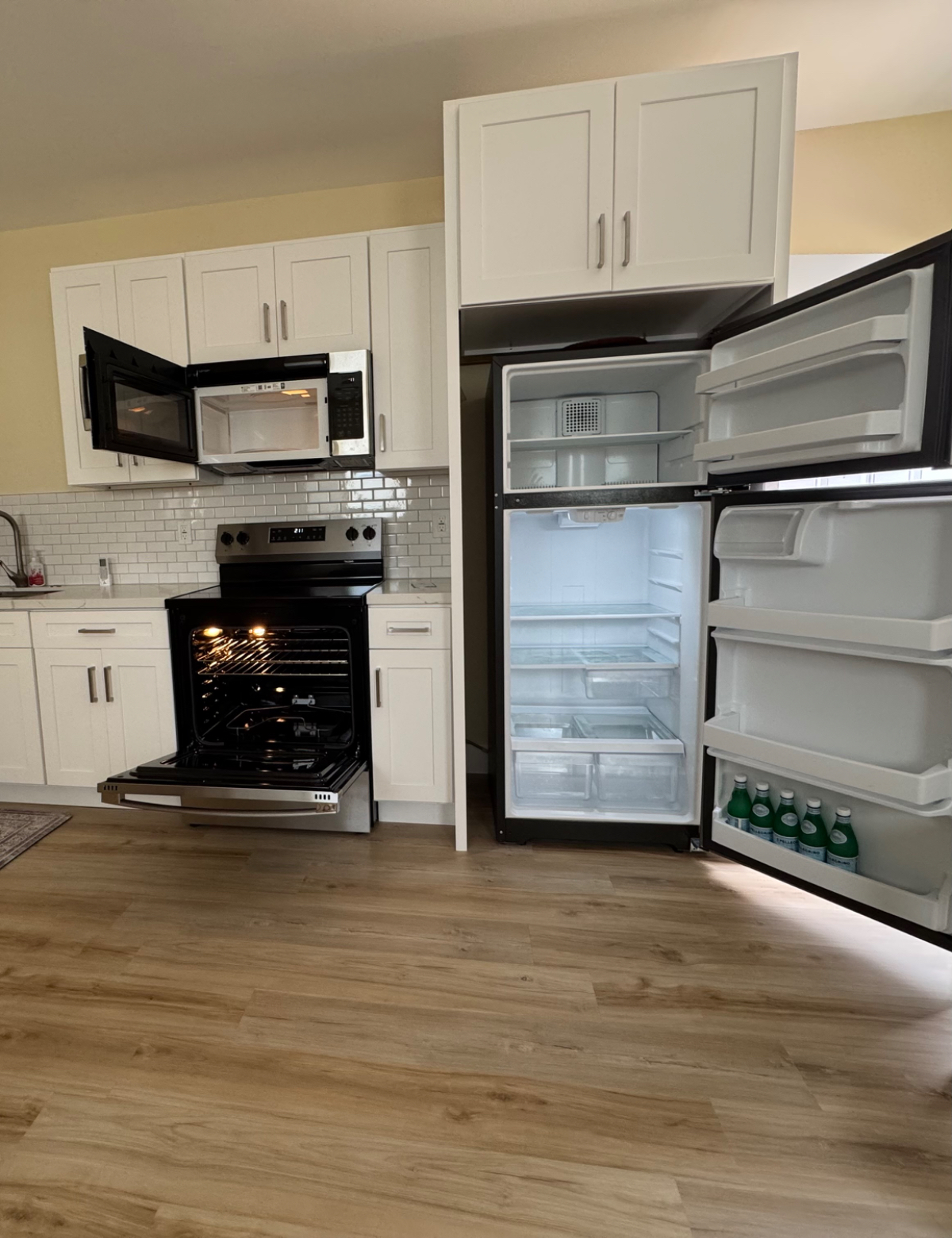 SAN DIEGO, MIRA MESA - RECENTLY CONSTRUCTED APARTMENT - Photo 4