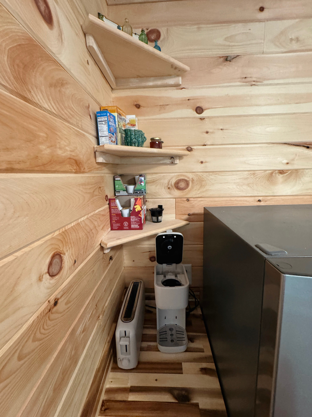 Peaceful Little Cabin (Standalone, Private, Pet Friendly) - Photo 6