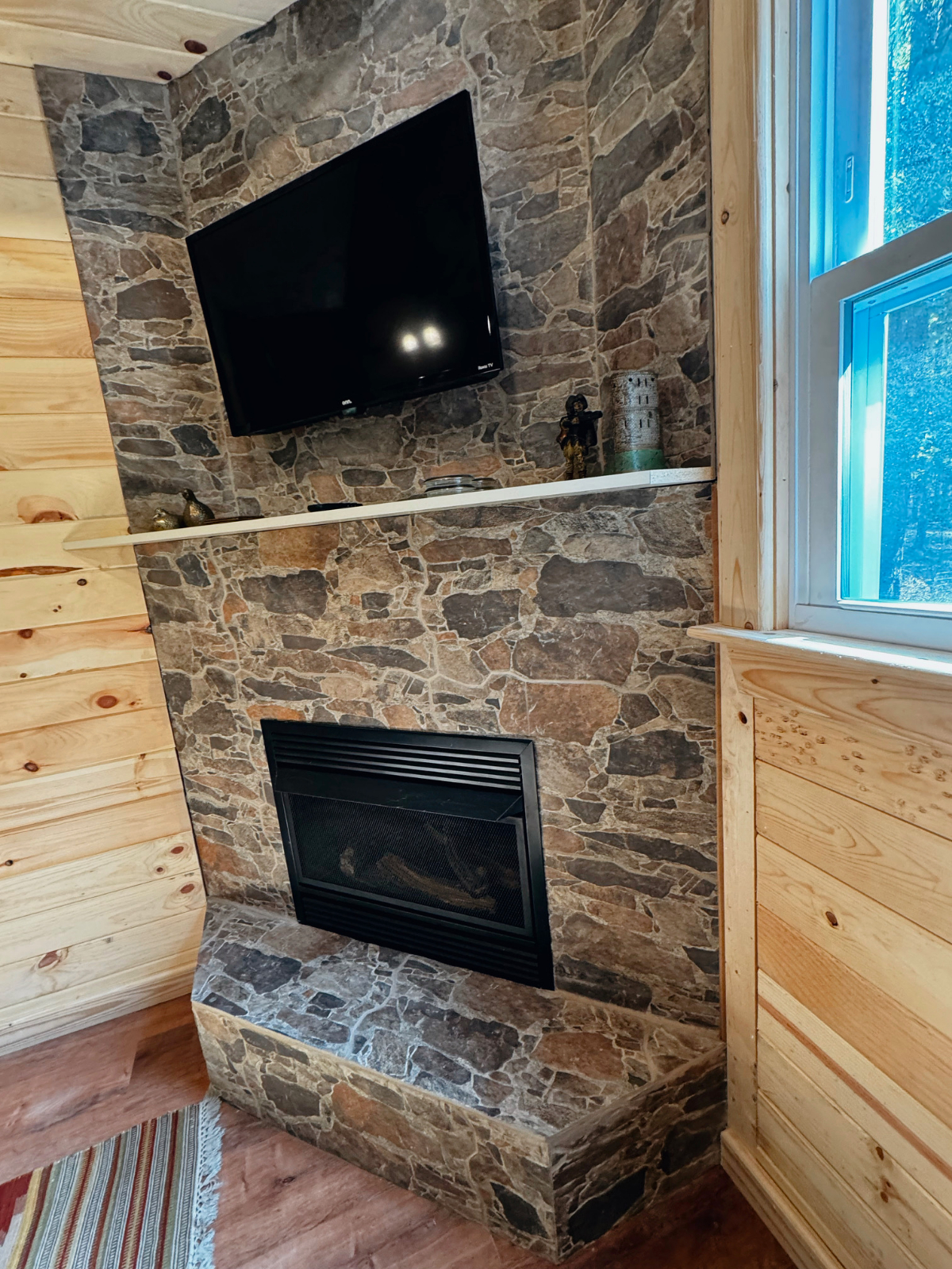 Peaceful Little Cabin (Standalone, Private, Pet Friendly) - Photo 11