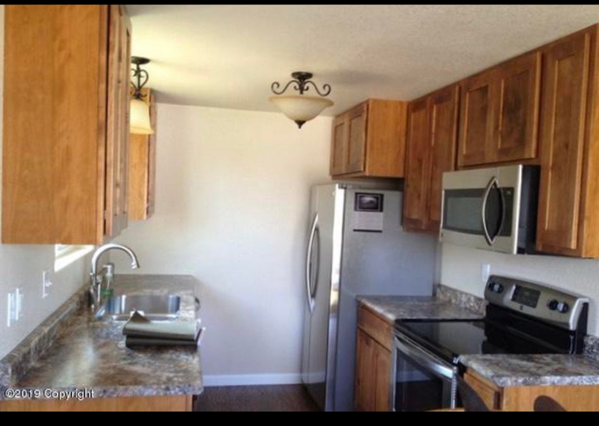 Private Room for Rent in a Quiet Home on the Edge of Town (Gillette, WY) - Photo 1
