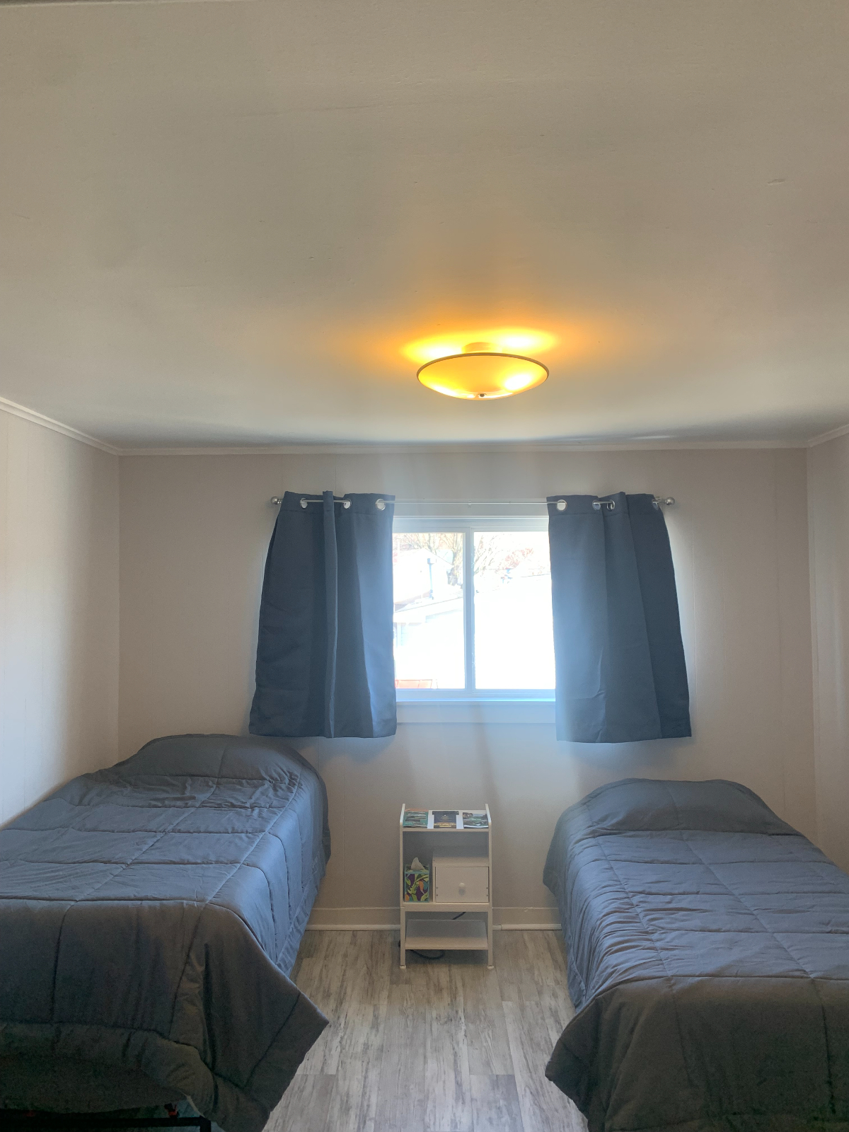 Cozy Studio near Hospital, downtown, restaurants, Grand Vue Park, and much more - Photo 1