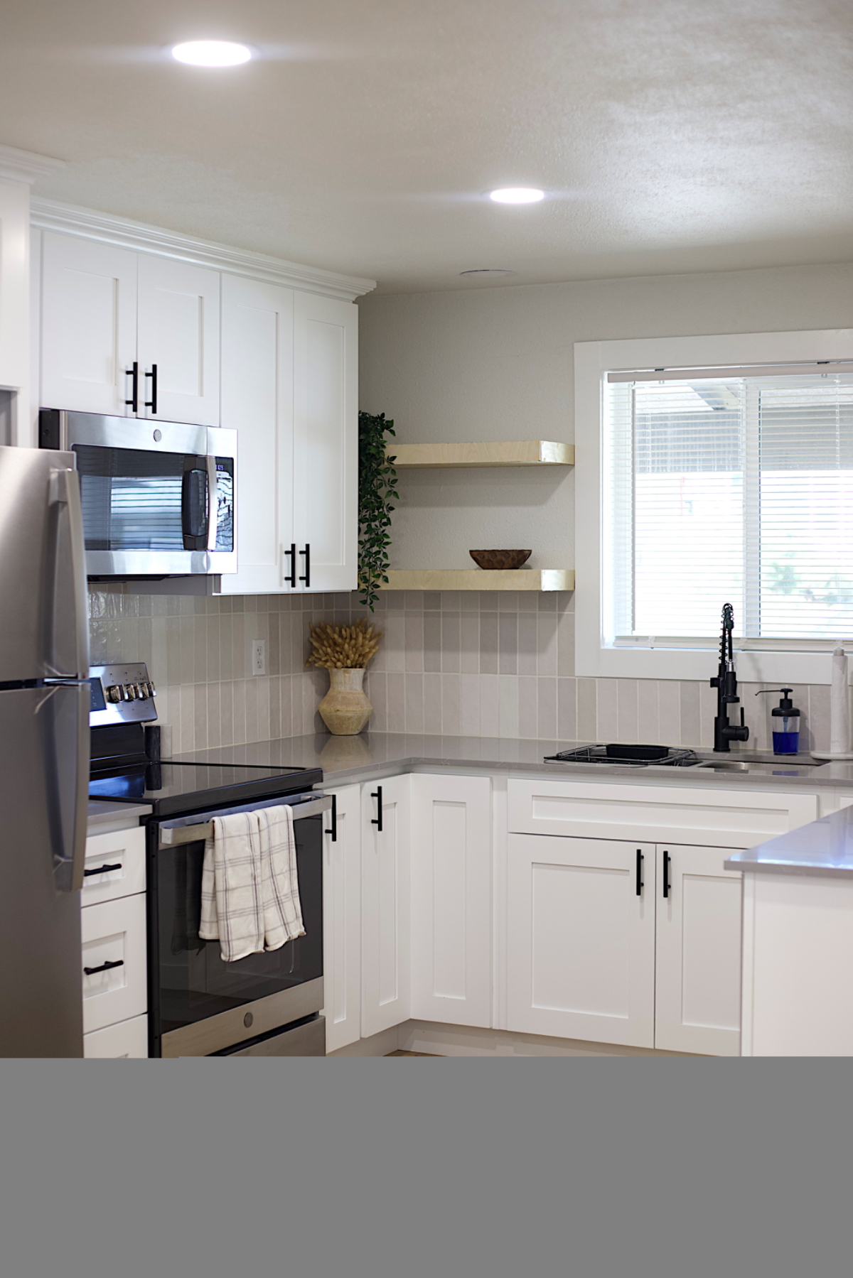 Vancouver Triplex Unit - Photo 5
