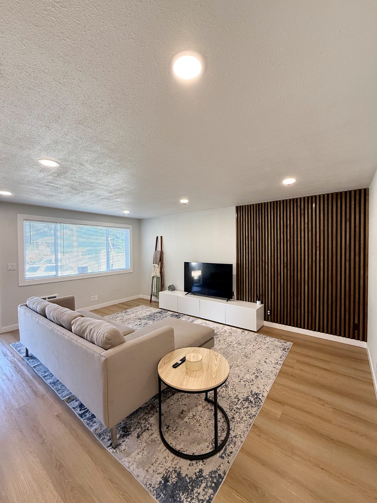 Vancouver Triplex Unit - Photo 2