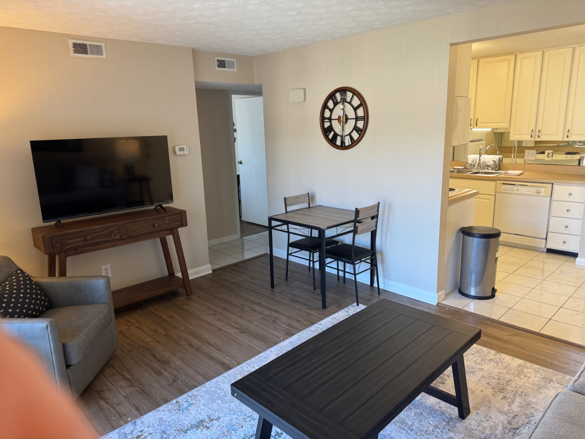 Newly Furnished Kanawha City Condo - Photo 7