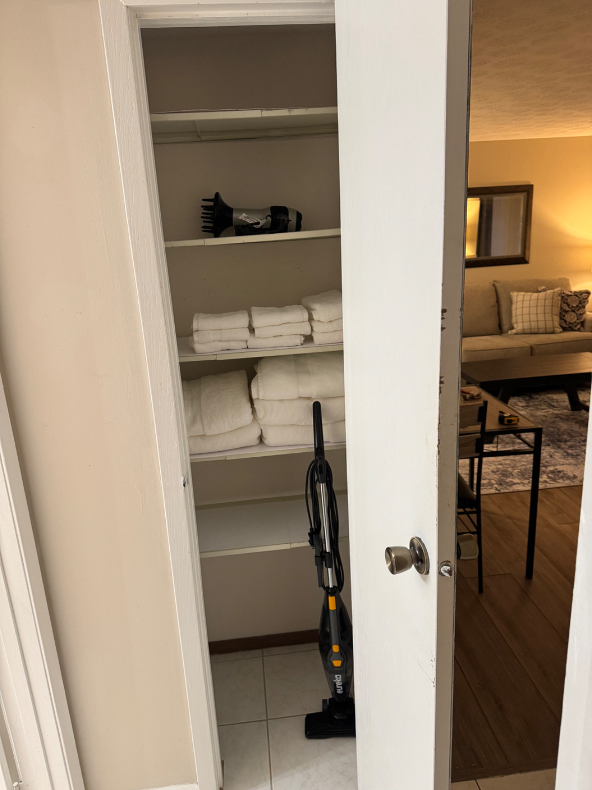Newly Furnished Kanawha City Condo - Photo 8