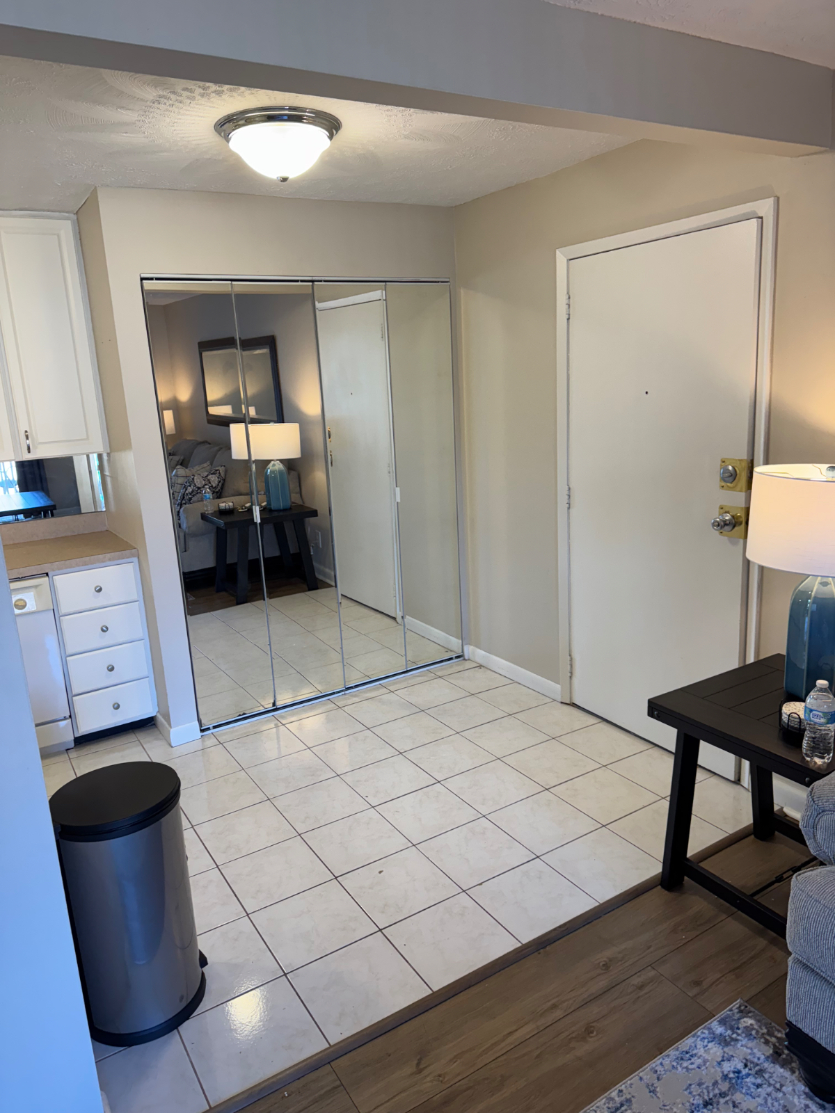 Newly Furnished Kanawha City Condo - Photo 3