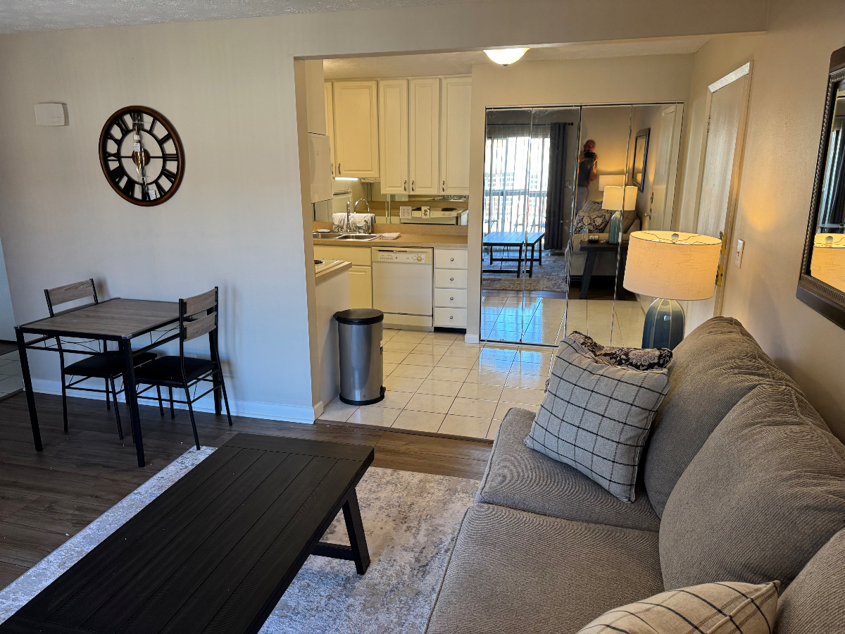 Newly Furnished Kanawha City Condo - Photo 5